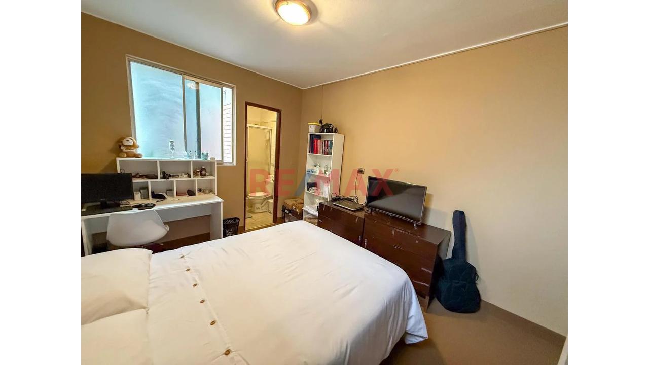 Venta De Amplia Casa En Surco Urb. Benavides - 11
