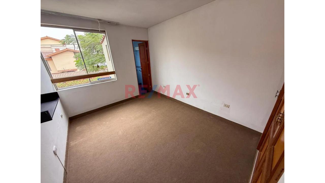 Venta De Amplia Casa En Surco Urb. Benavides - 18