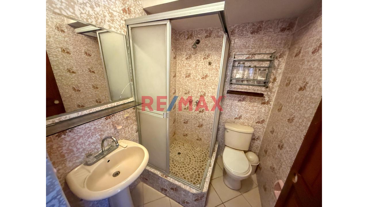 Venta De Amplia Casa En Surco Urb. Benavides - 17