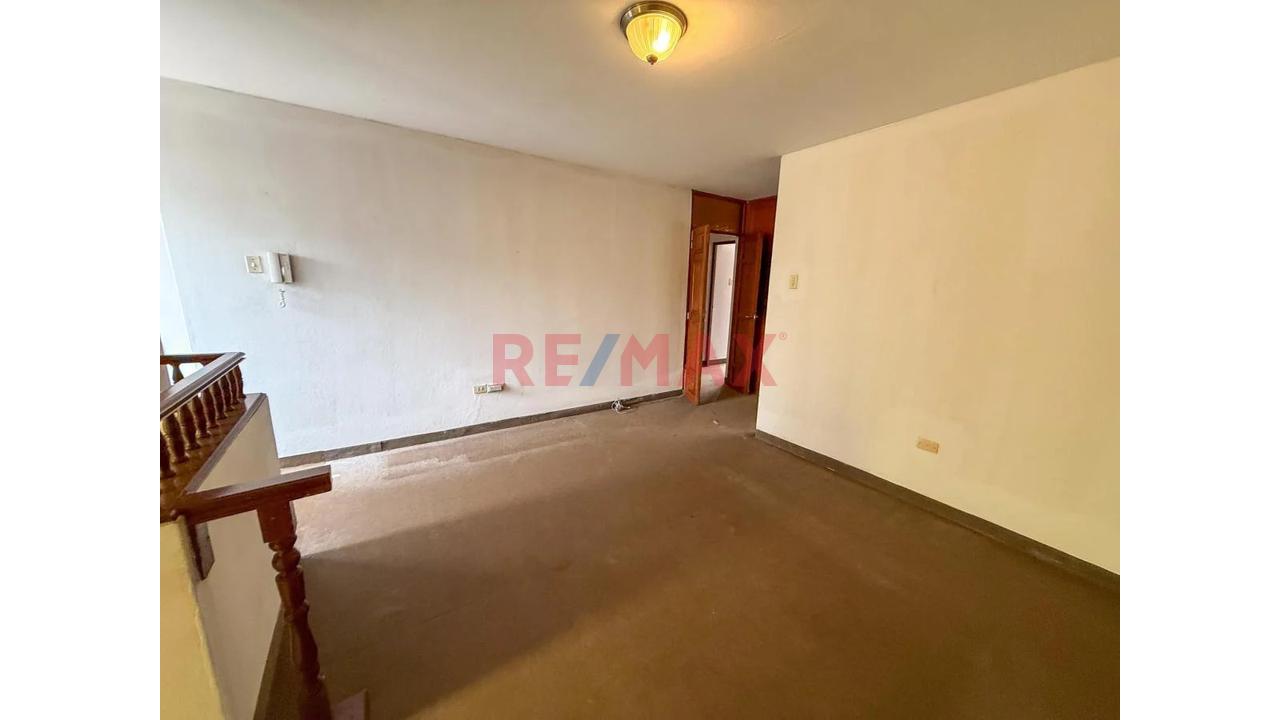 Venta De Amplia Casa En Surco Urb. Benavides - 13
