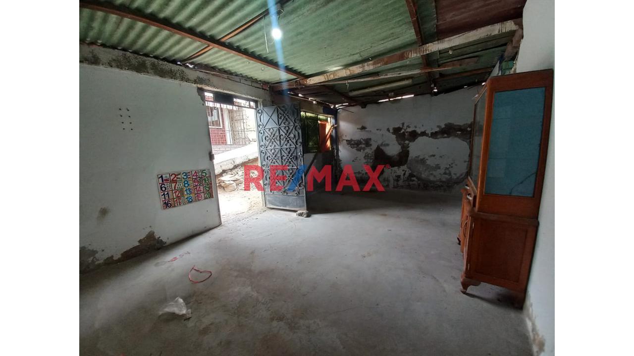 Se Vende Casa A Precio De Terreno En Ventanilla - Virgen De Guadalupe - 4