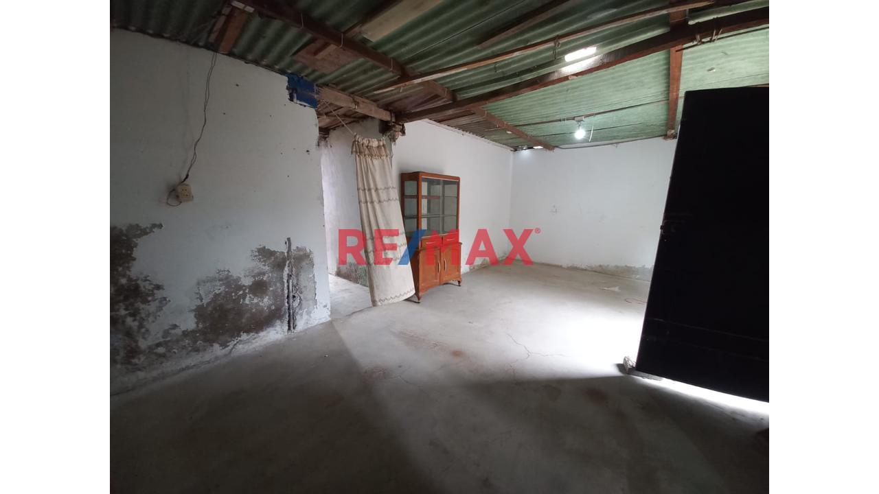 Se Vende Casa A Precio De Terreno En Ventanilla - Virgen De Guadalupe - 3
