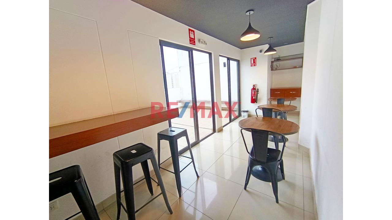 Acogedor E Iluminado Departamento + Cochera + Depósito En Lince, Límite Con San Isidro — foto 14