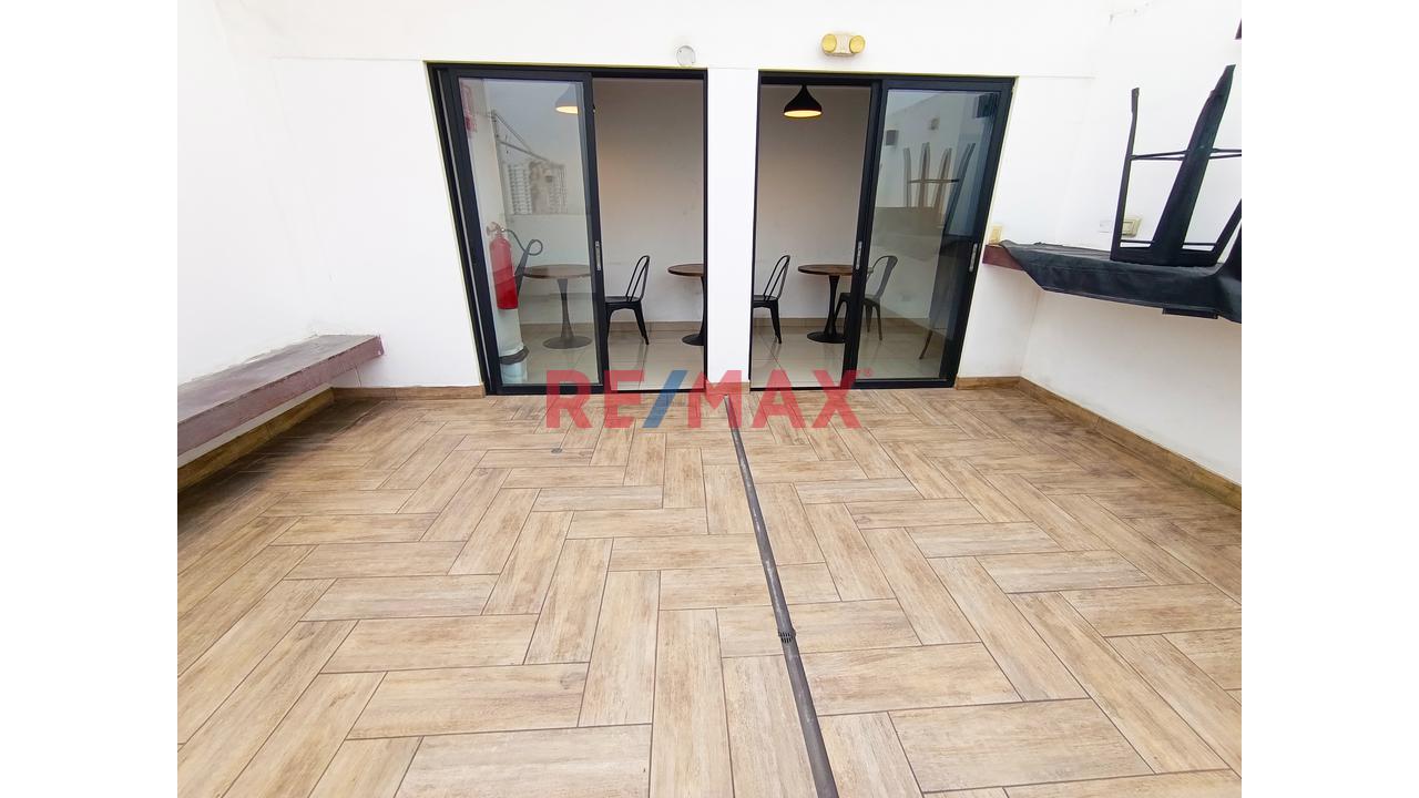 Acogedor E Iluminado Departamento + Cochera + Depósito En Lince, Límite Con San Isidro — foto 15