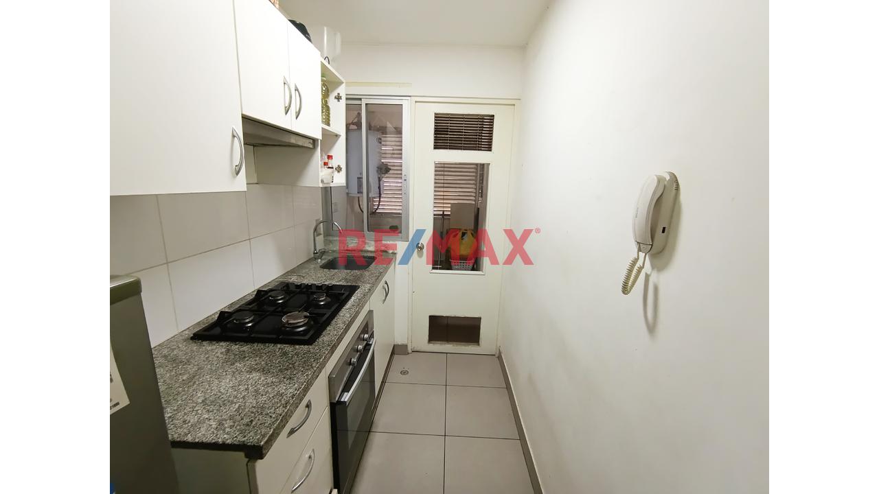 Acogedor E Iluminado Departamento + Cochera + Depósito En Lince, Límite Con San Isidro — foto 4
