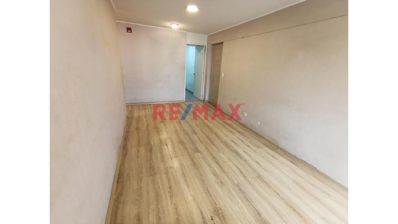 Acogedor E Iluminado Departamento + Cochera + Depósito En Lince, Límite Con San Isidro