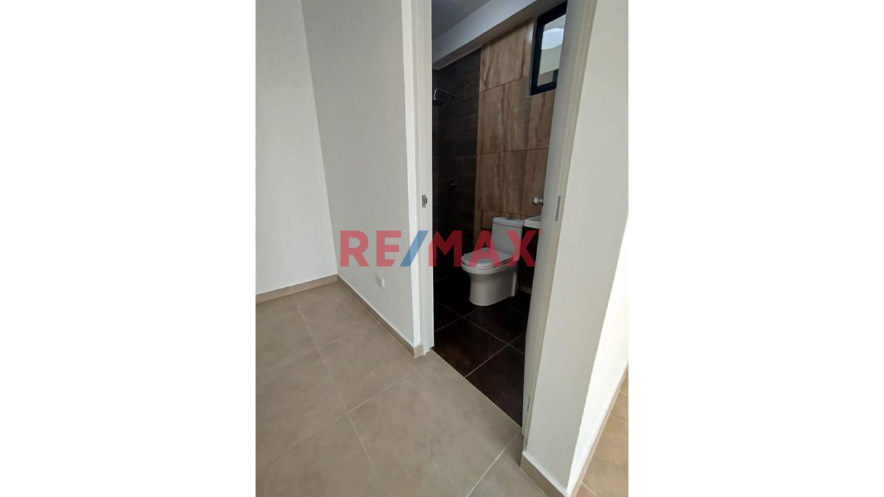 Venta De Departamento De Estreno En Primer Piso - 5