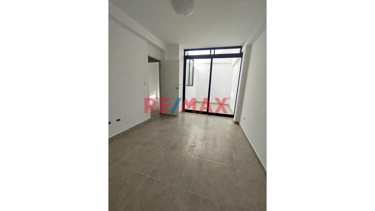 Venta De Departamento De Estreno En Primer Piso - 8