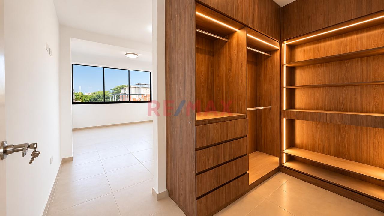 Venta De Departamento De Estreno En Cuarto Piso Con Ascensor — foto 8