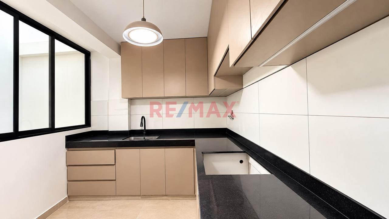 Venta De Departamento De Estreno En Cuarto Piso Con Ascensor — foto 7