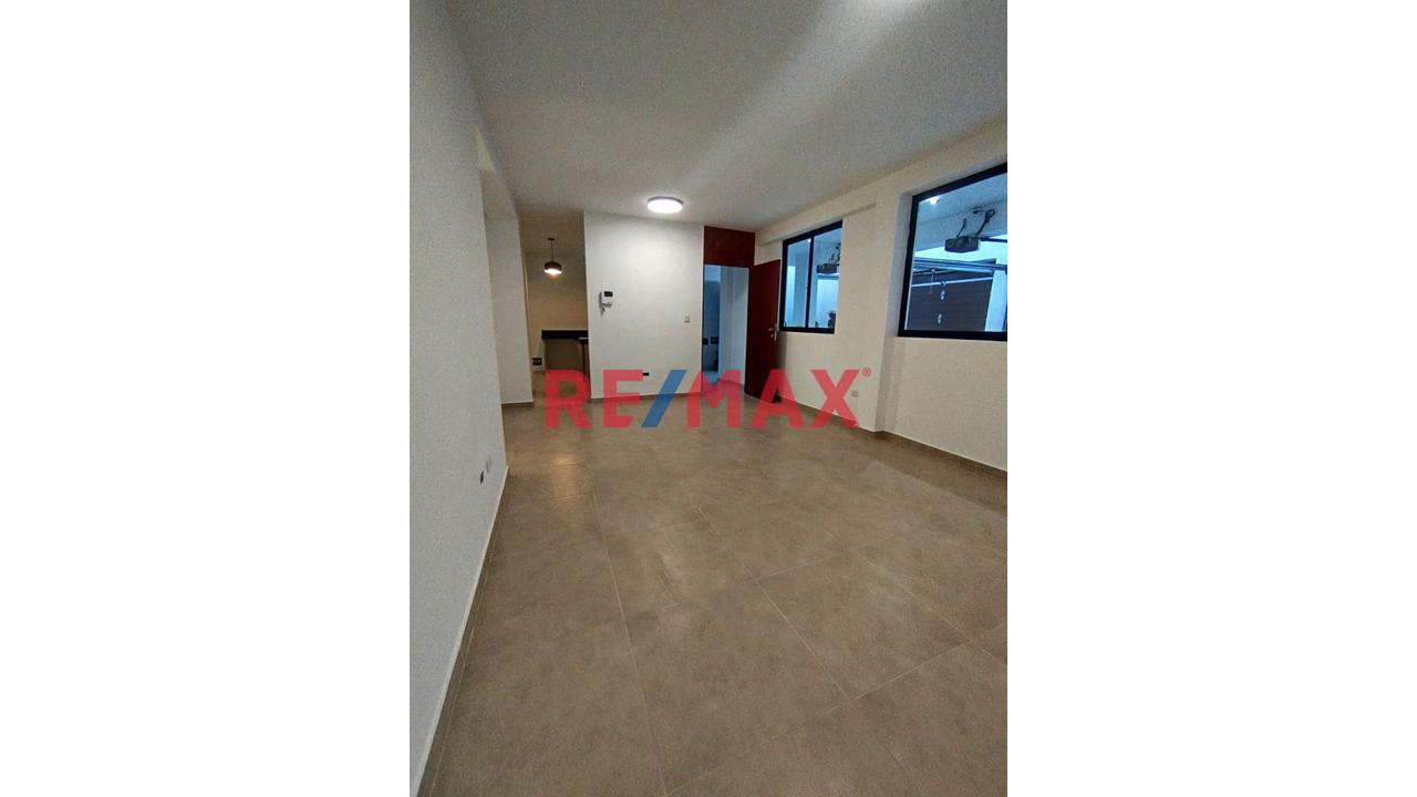 Venta De Departamento De Estreno En Cuarto Piso Con Ascensor