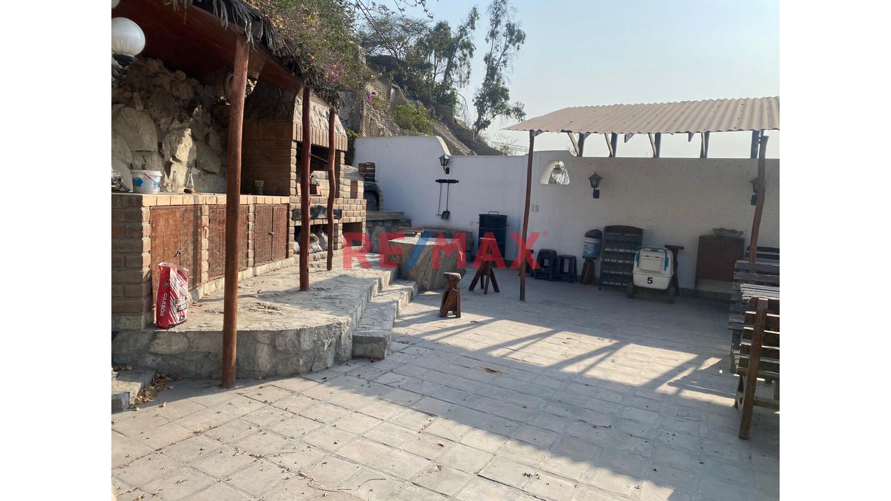 Casa de 6 dormitorios en La Molina, 615 m² — foto 3