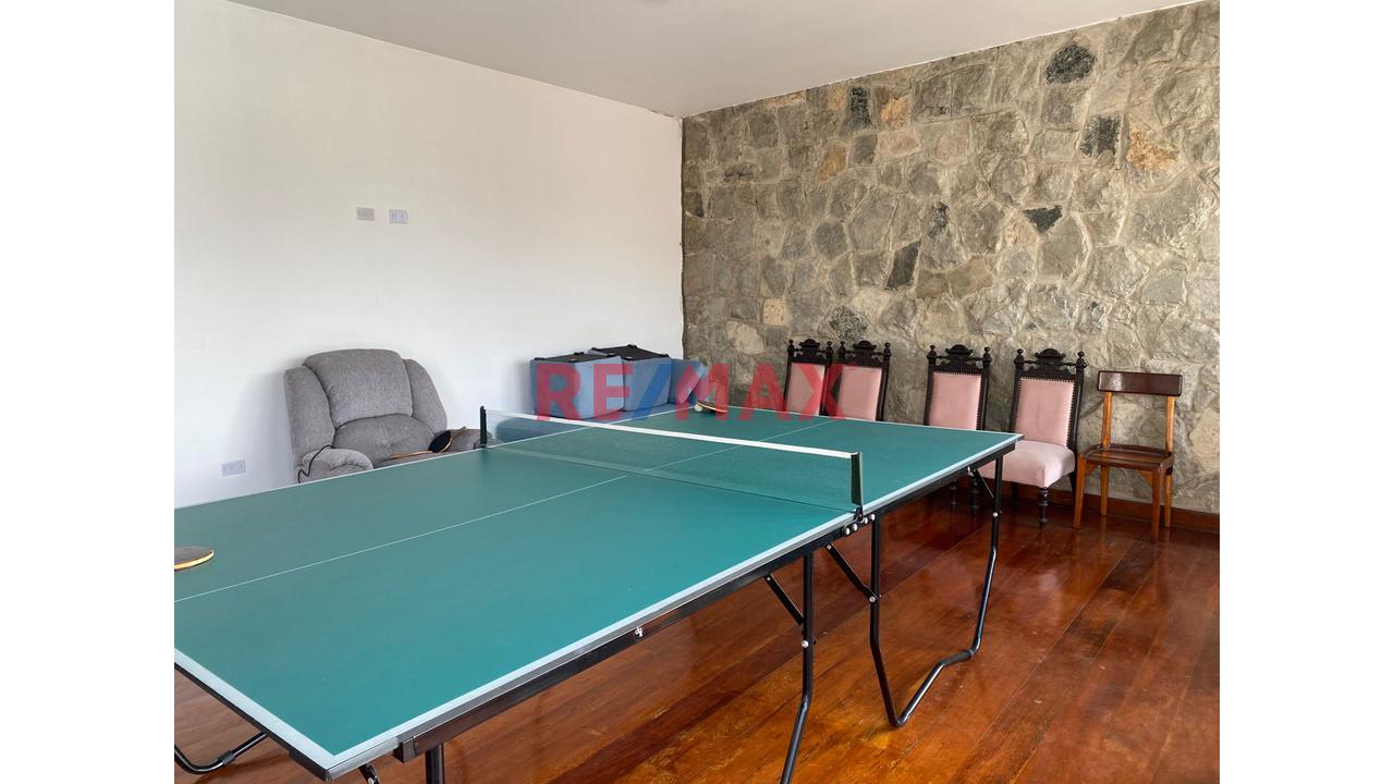 Casa de 6 dormitorios en La Molina, 615 m² — foto 4