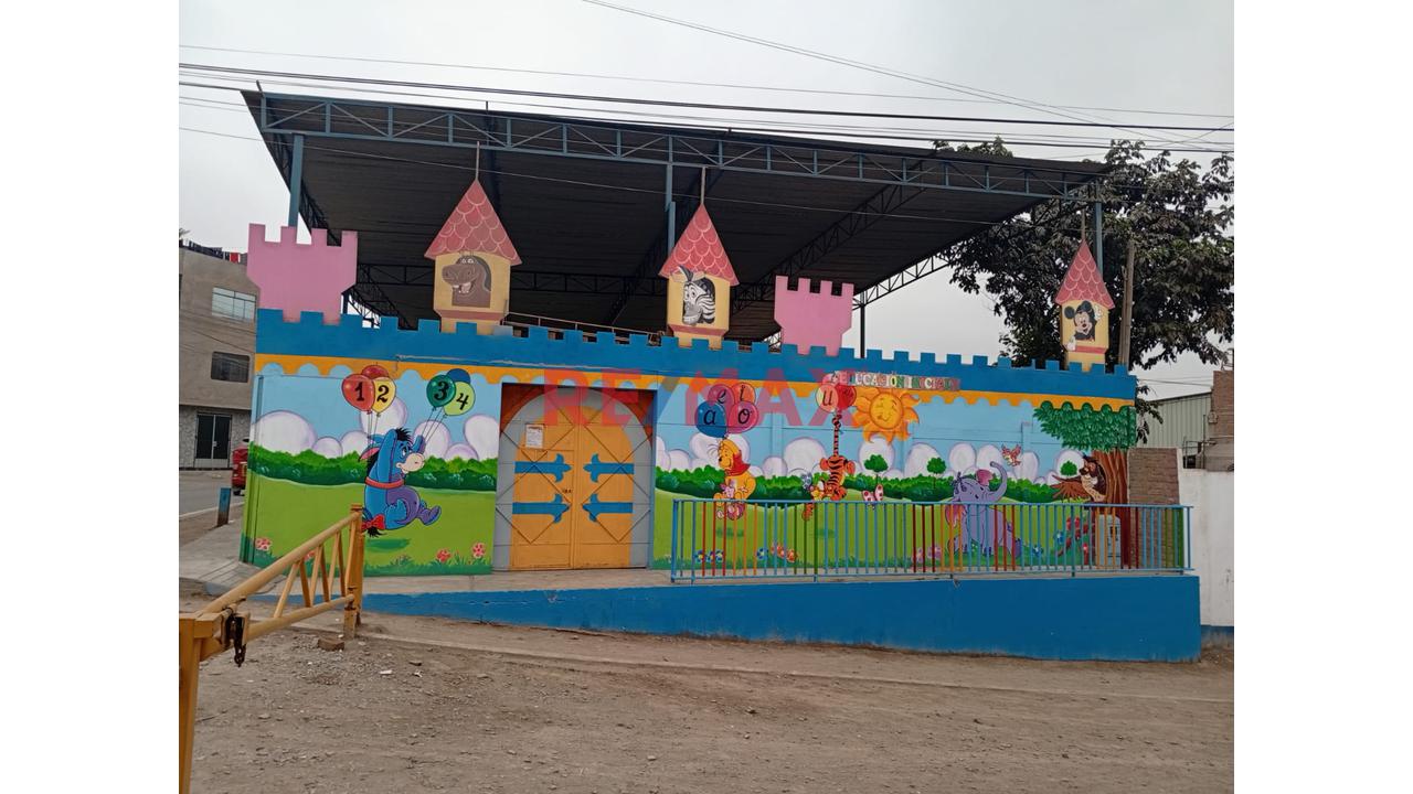 Casa En Venta Con Cochera Y Local - 8