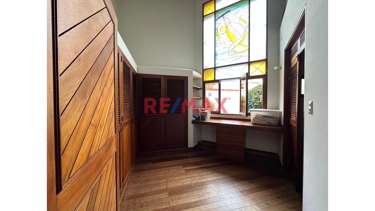 Oportunidad Única !! Vendo Linda Casa En La Punta Con Dos Frente Y Una Hermosa Vista Desde La Playa Arenilla Hasta Chorrillos !! - 16