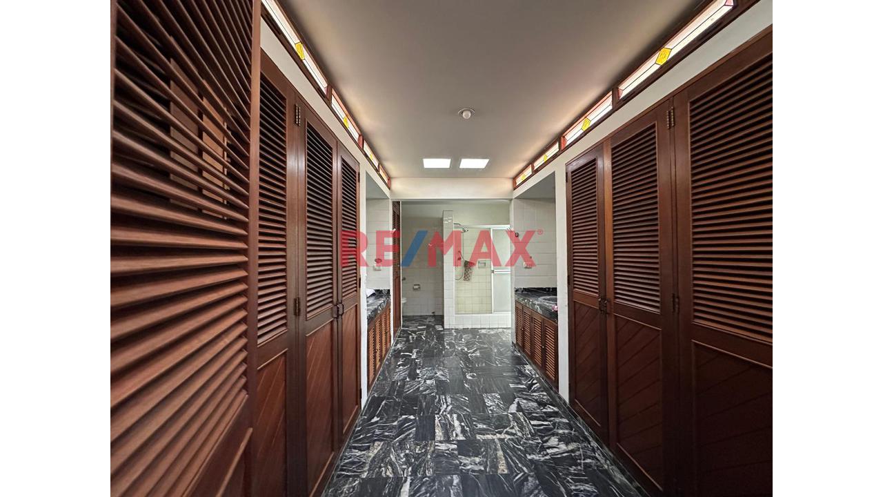 Oportunidad Única !! Vendo Linda Casa En La Punta Con Dos Frente Y Una Hermosa Vista Desde La Playa Arenilla Hasta Chorrillos !! - 18