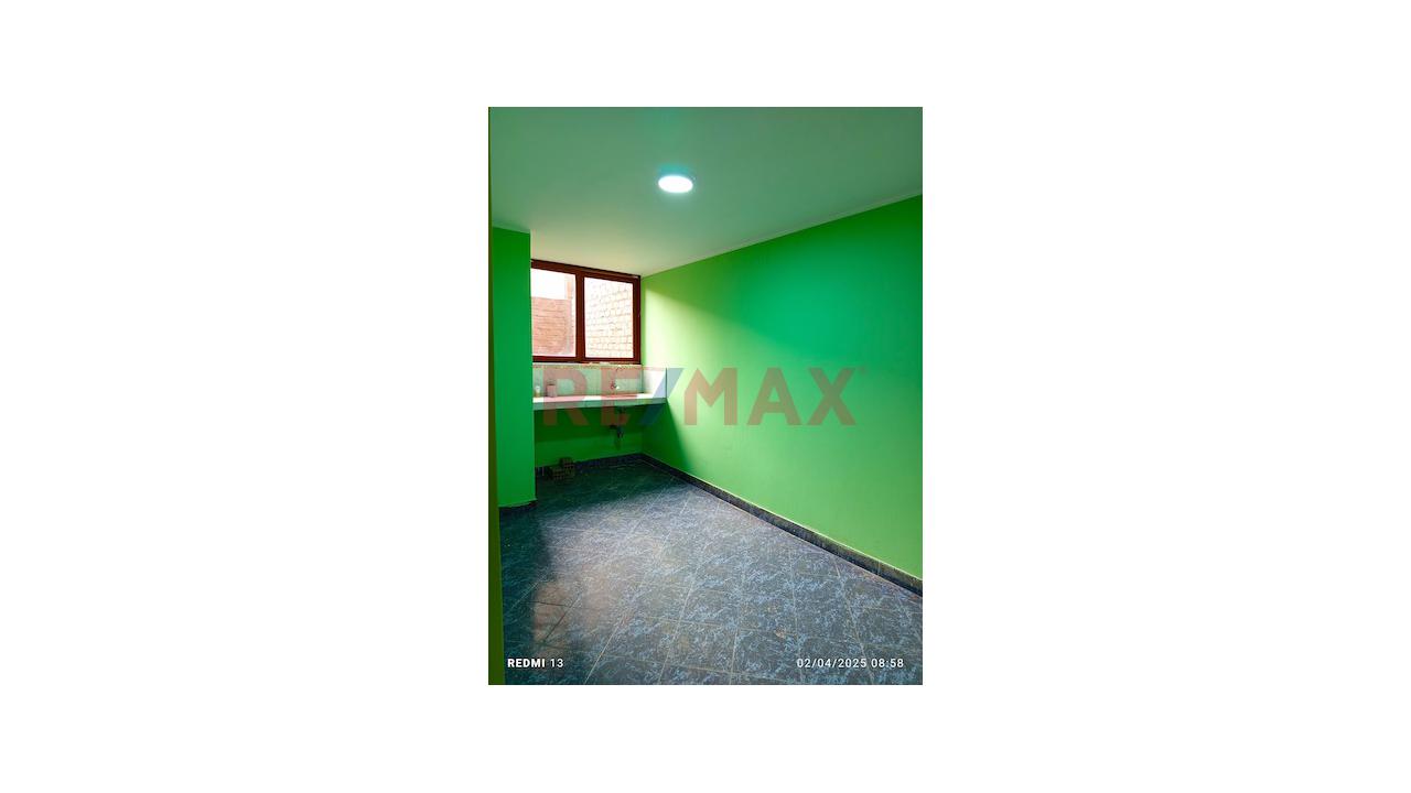 🏡 Alquiler De Casa Completa – Ideal Para Negocio + Vivienda / Oficinas / Consultorios En Carabayllo (A 1/2 Cdra De Av. Universitaria) — foto 2