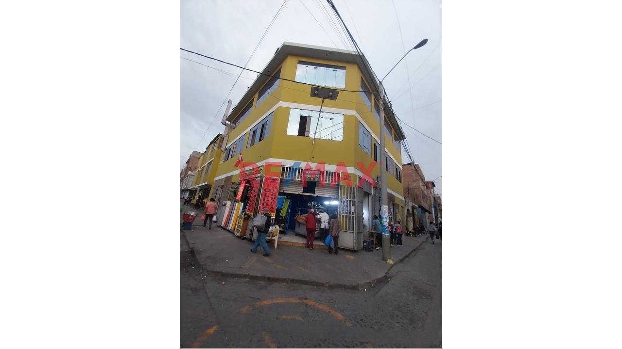Se Alquila 3Er Piso  Salon - 2