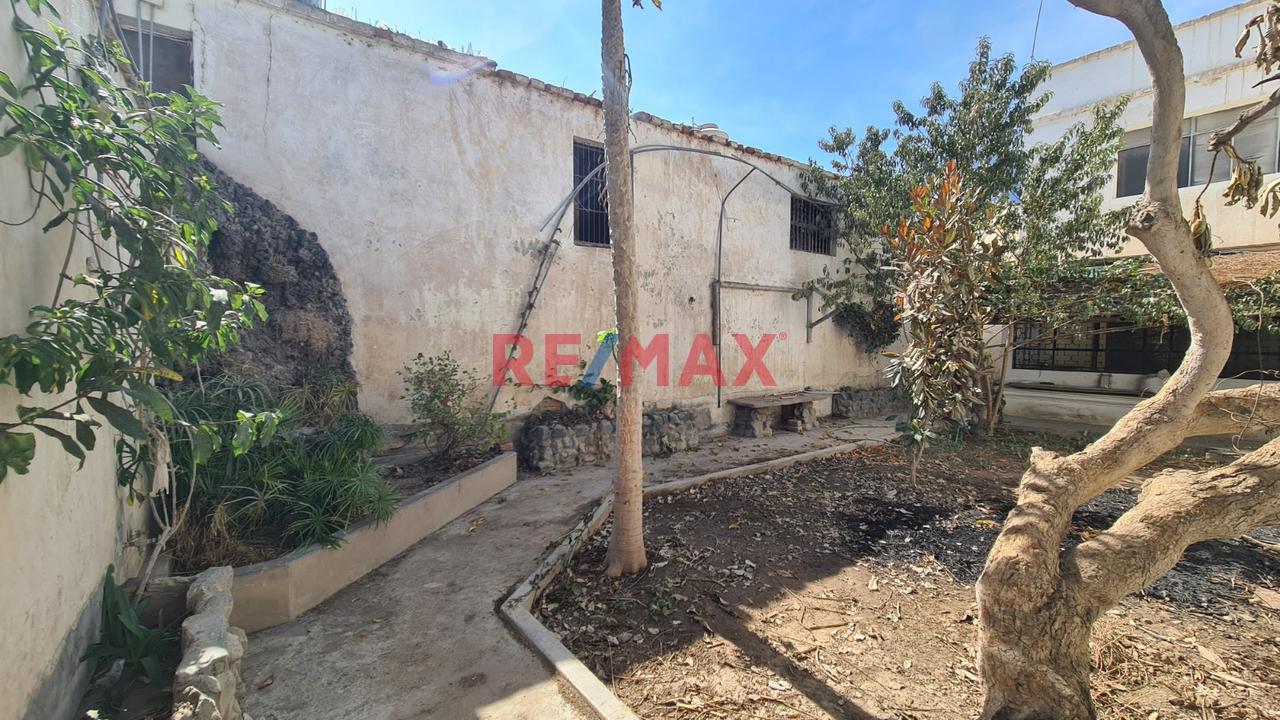 🏠 "Venta De Inmueble "Ideal Para Proyecto Hotelero, Clínico O Corporativo – 800 M² Construidos En La Calle Bolivar-Centro Historico De Ica - 9