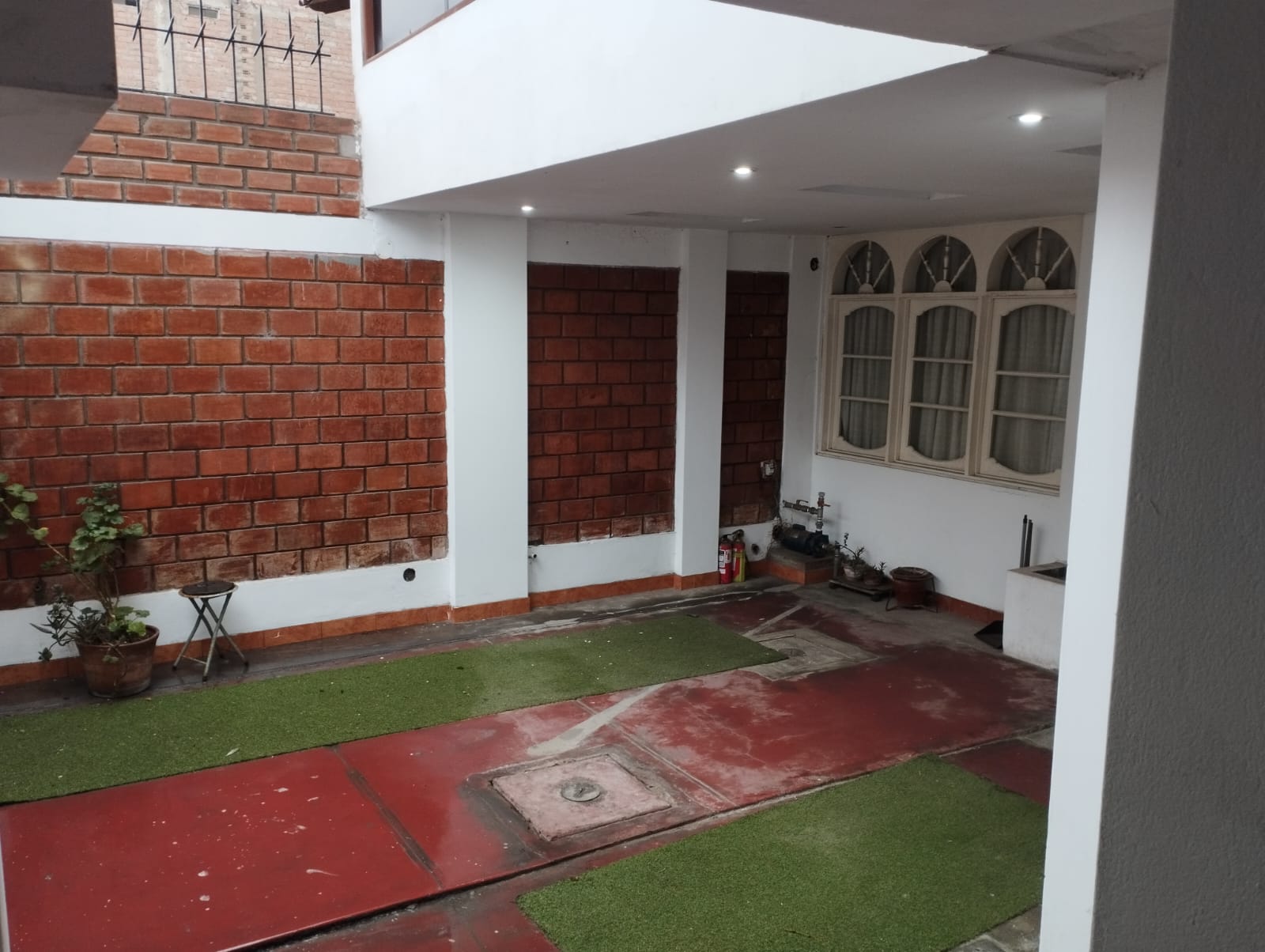 Venta De Casa Mas Departamento En Chorrillos Condominio Las Palmeras - 1