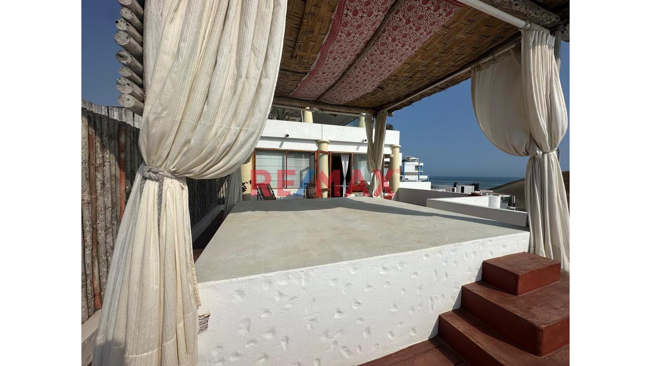 Casa De Playa De Lujo En Punta Negra Una Joya En Una Peña Con Vista Infinita Al Mar - 16
