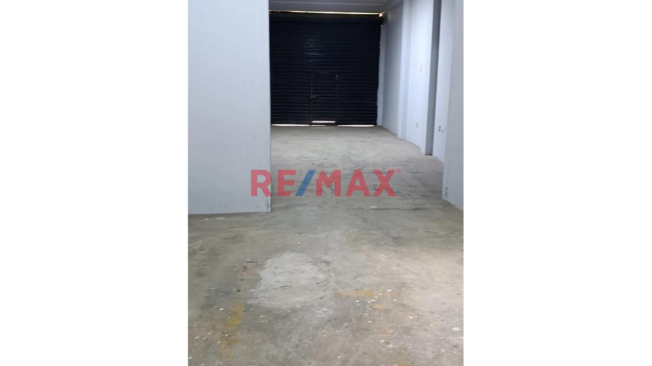 Alquilo Local Comercial De 120 M2 - 2
