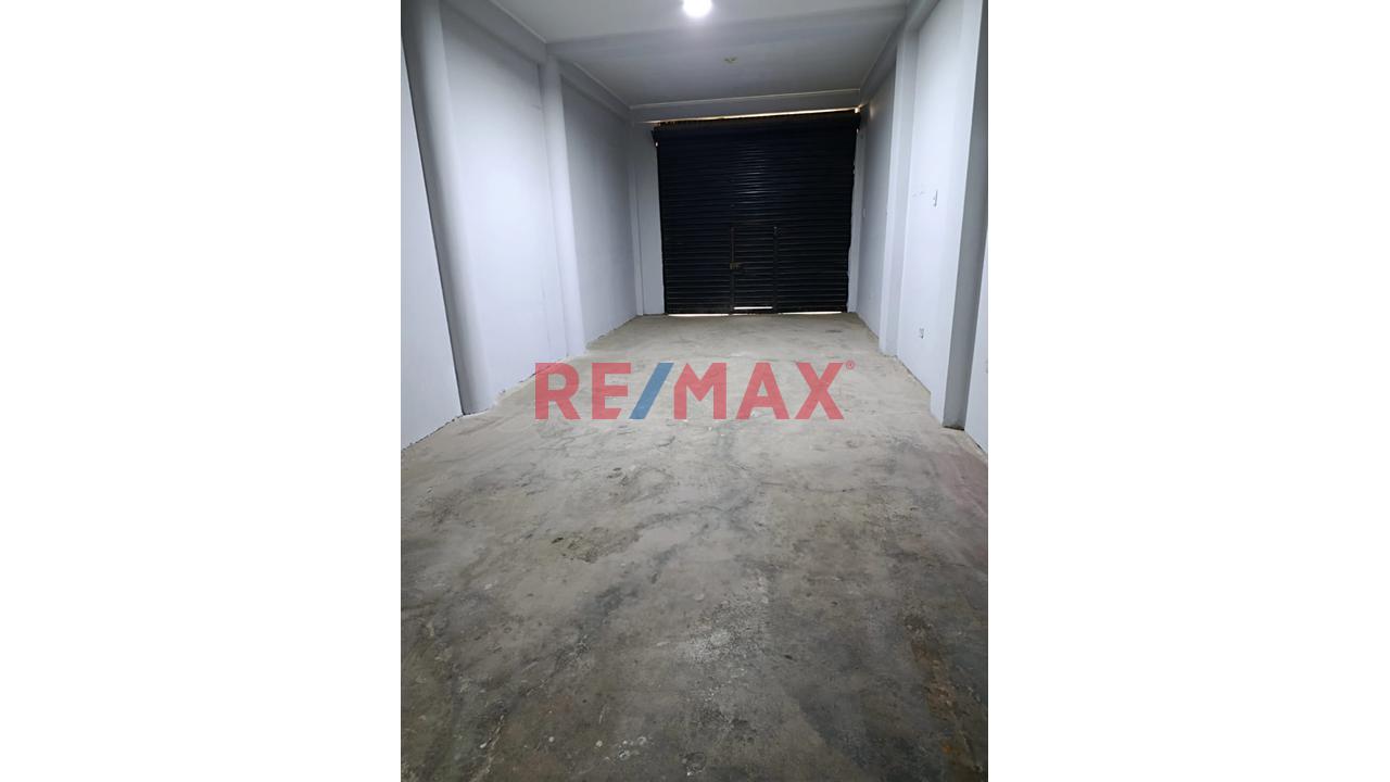 Alquilo Local Comercial De 120 M2 - 9
