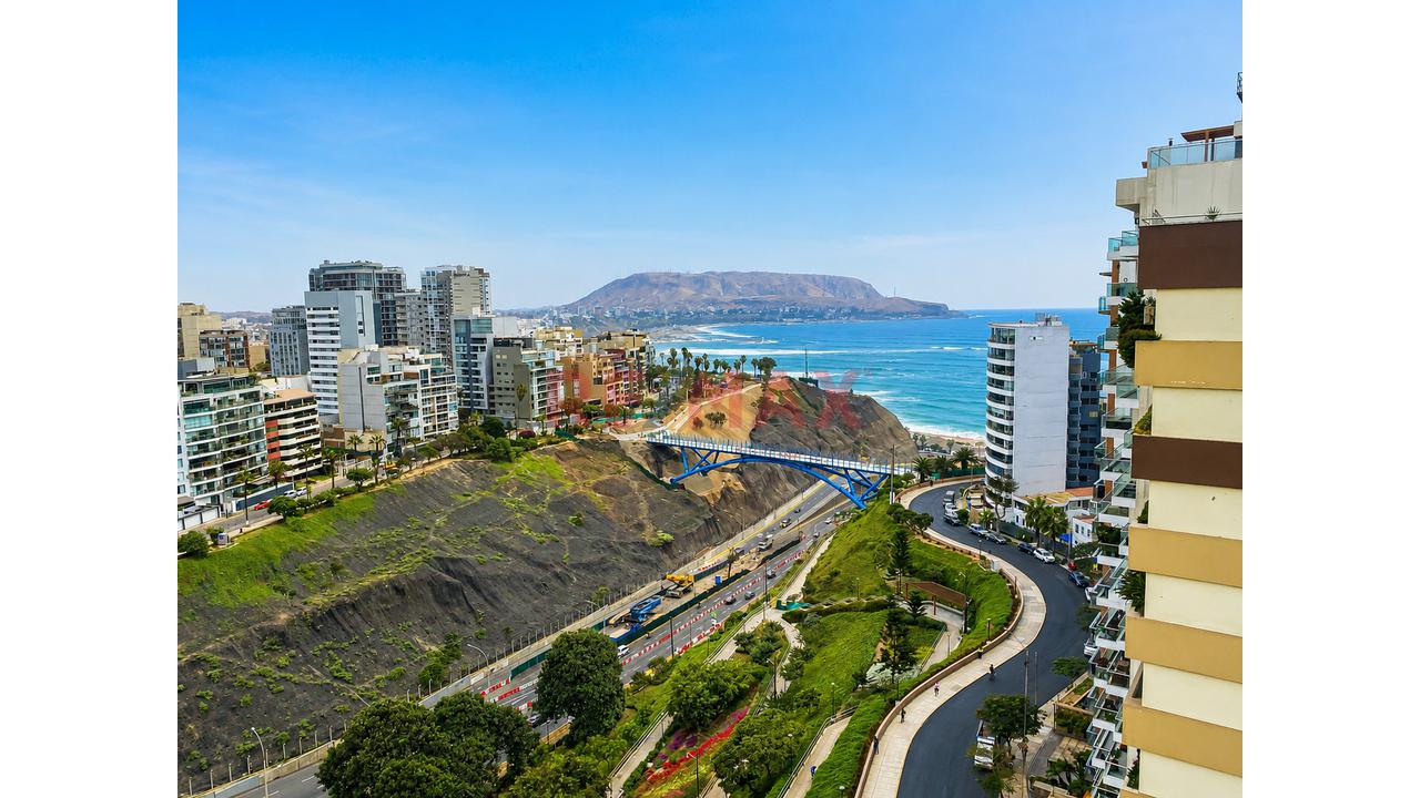 Penthouse Duplex Con Vista Al Mar En Malecon Armendariz