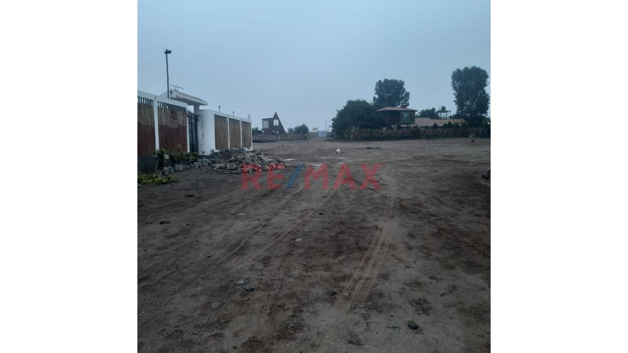 Venta De Terreno  De 875M2 Con Piscina De 75M2 En Quilmaná — foto 3