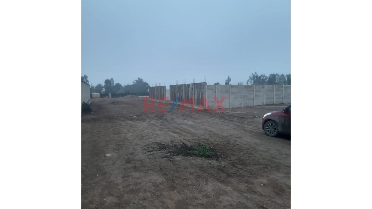 Venta De Terreno  De 875M2 Con Piscina De 75M2 En Quilmaná — foto 4