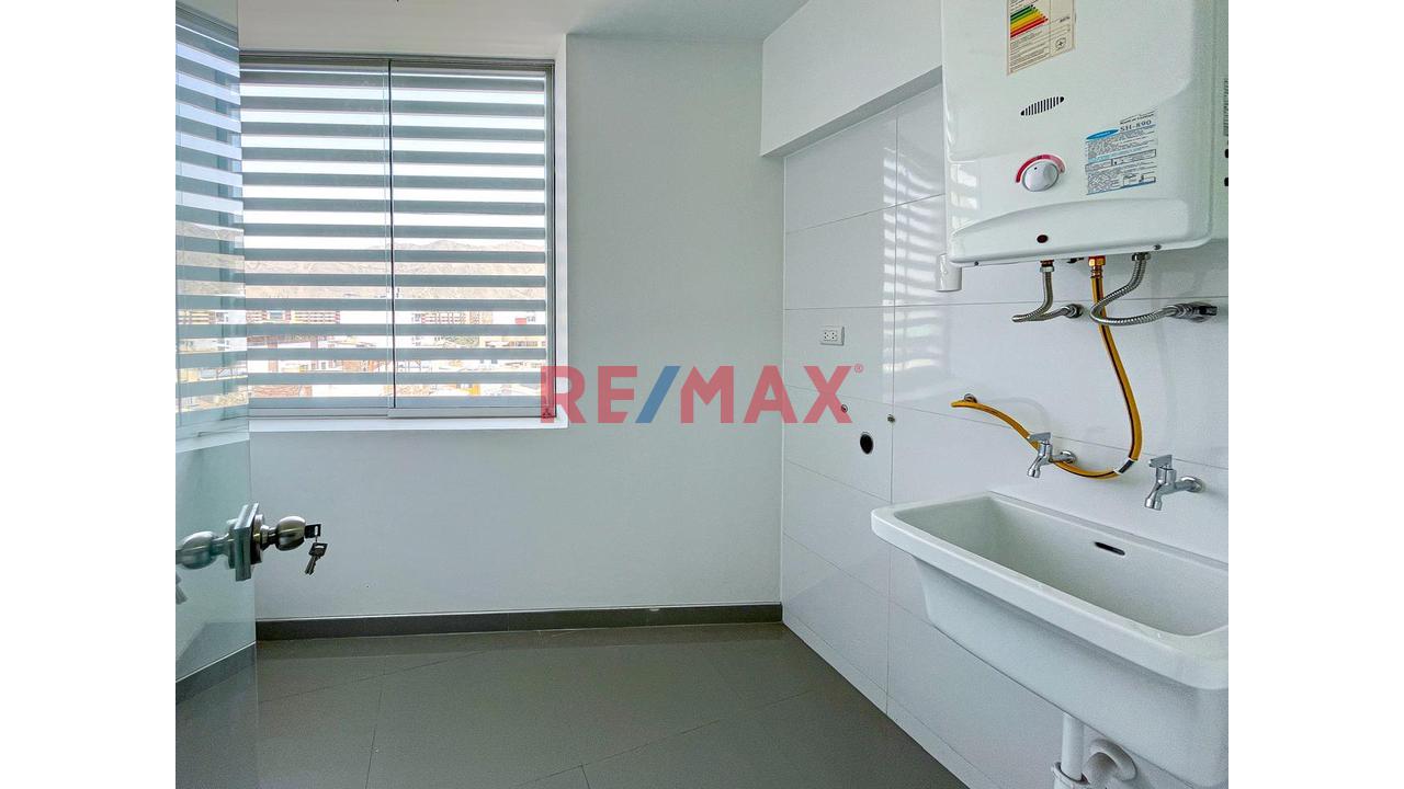 Venta De Exclusivos Departamentos De Estreno En Mayorazgo - Ate — foto 7