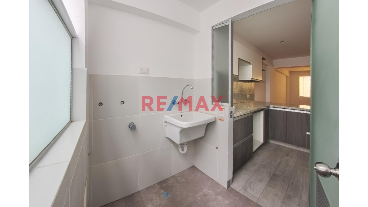 Bello Flat De Estreno En Miraflores Límite Con San Isidro — foto 15