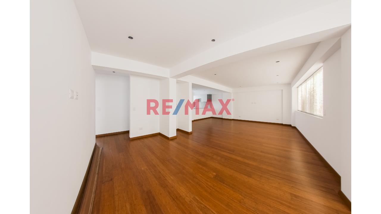 Bello Flat De Estreno En Miraflores Límite Con San Isidro — foto 9