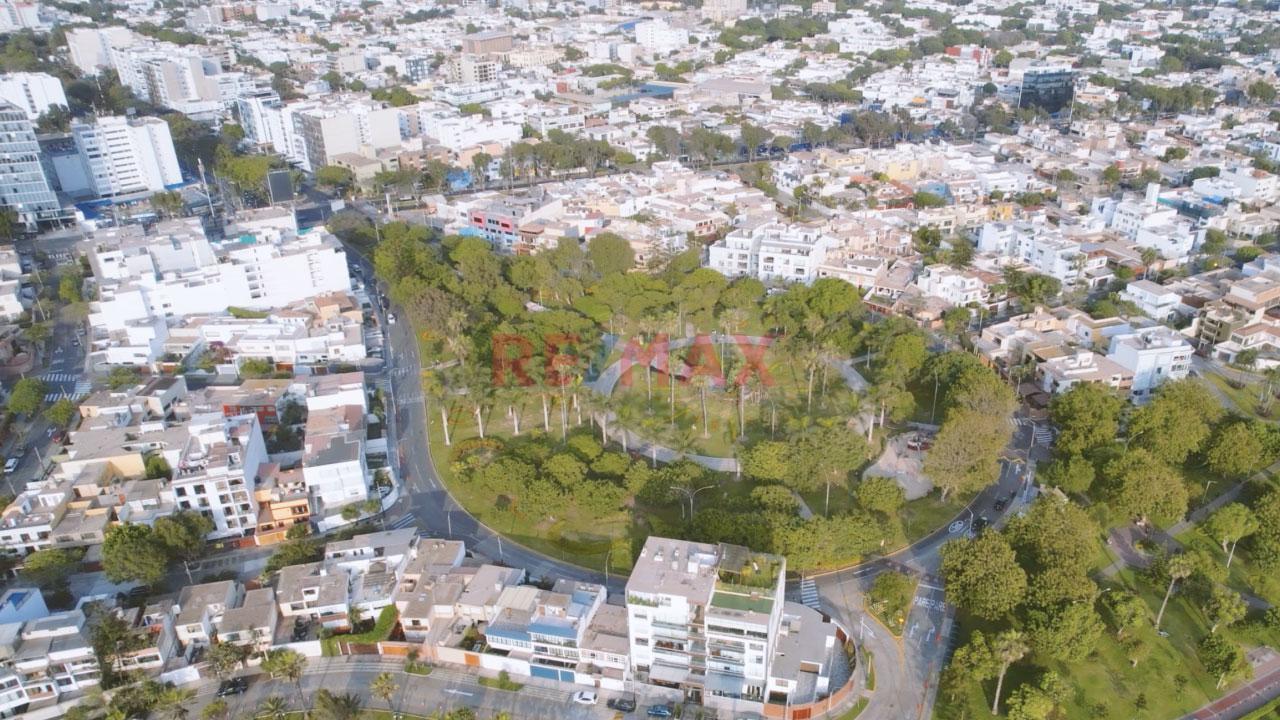 Departamento Privilegiado Con Vista Al Fututo | Magdalena Límite Con San Isidro — foto 11