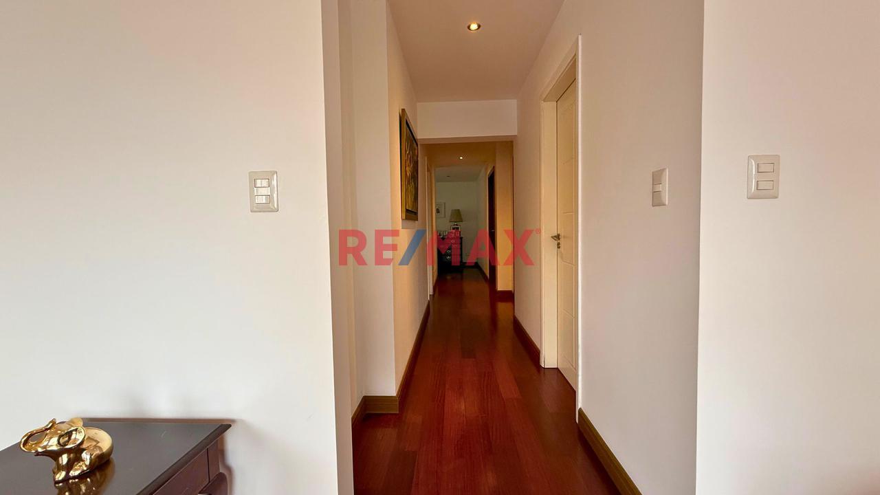 Gran Oportunidad En Surco – Amplio Departamento En Alonso De Molina A Precio Inmejorable — foto 5