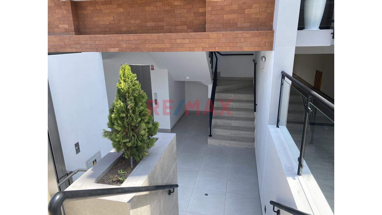 Departamento Duplex, Cerca Del Pentagonito, Venta