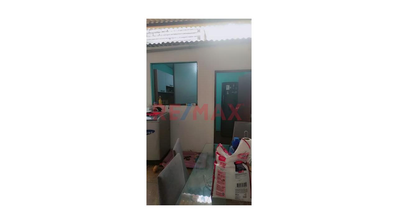 Oportunidad Única! Casa En Venta Independencia Cerca A Centros Comerciales Y Vías Principales — foto 10