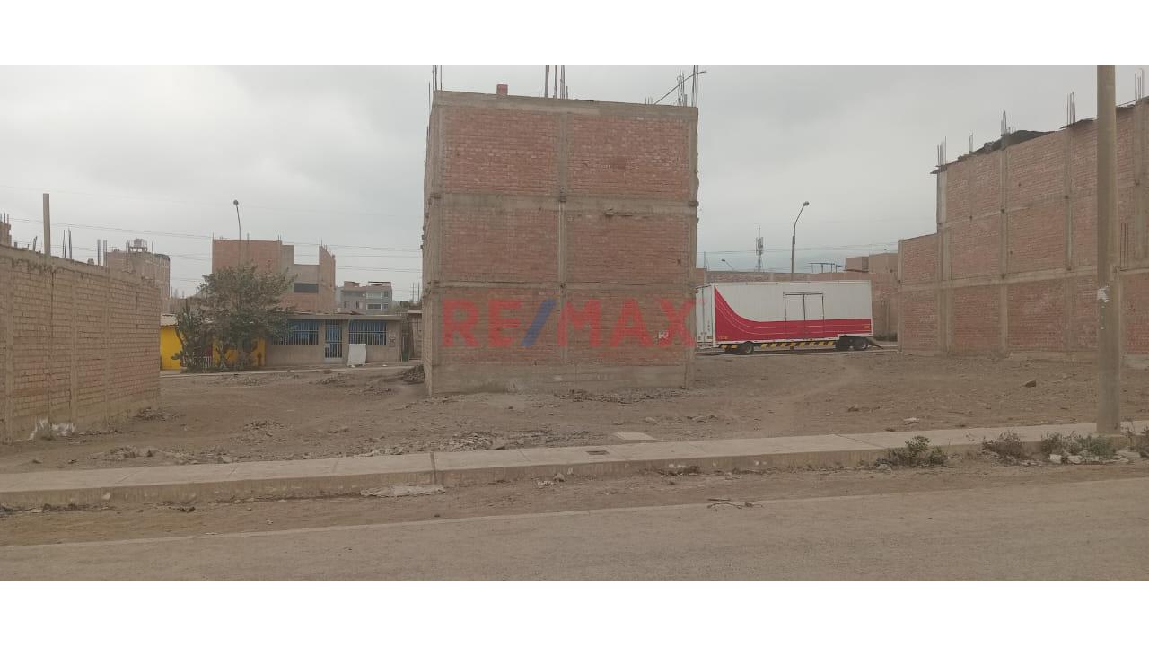 Terreno A La Venta En Puente Piedra. - 9