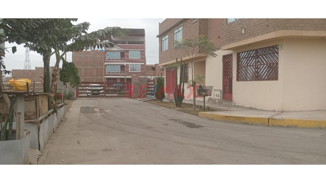 Terreno A La Venta En Puente Piedra. - 2