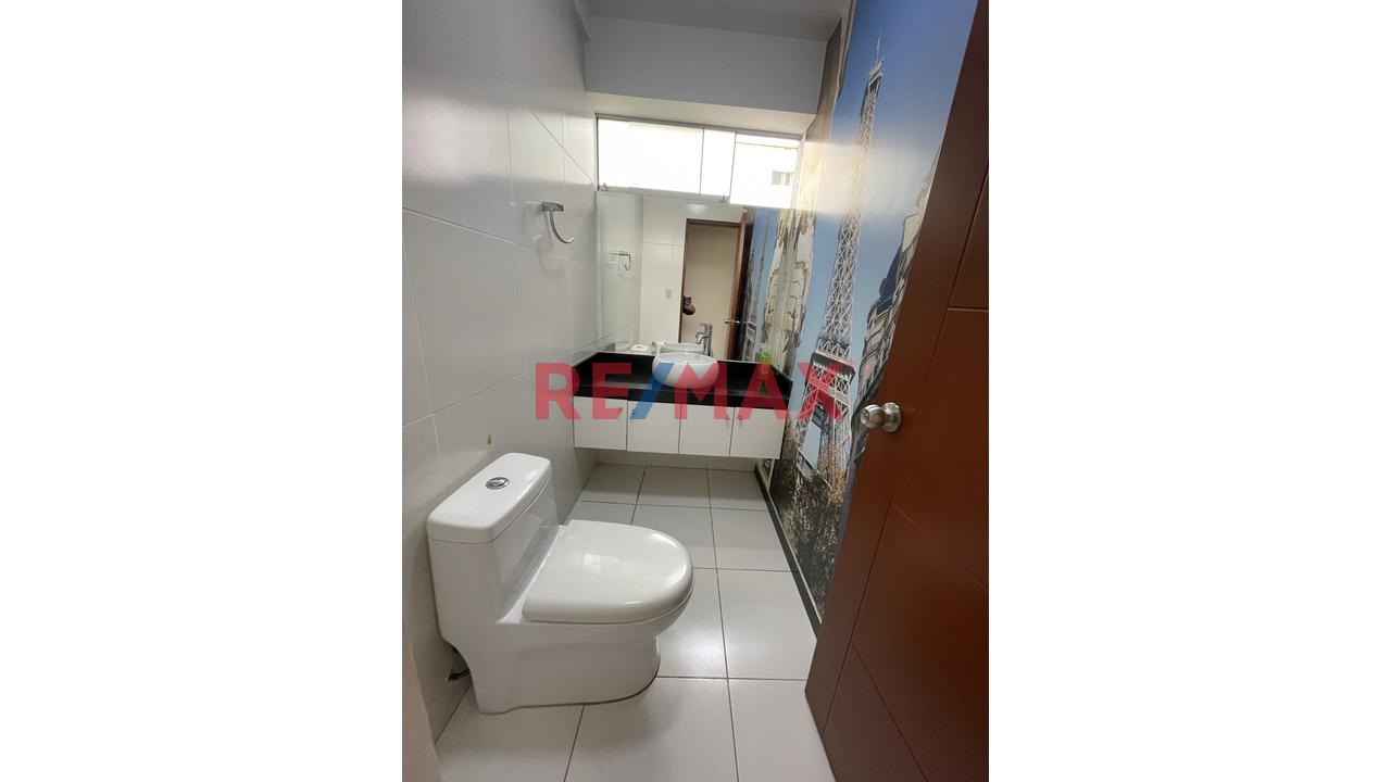 Exquisito Dúplex En Francisco De Cuéllar – Santiago De Surco, Cerca A Colegios Con Piscina Privada — foto 8