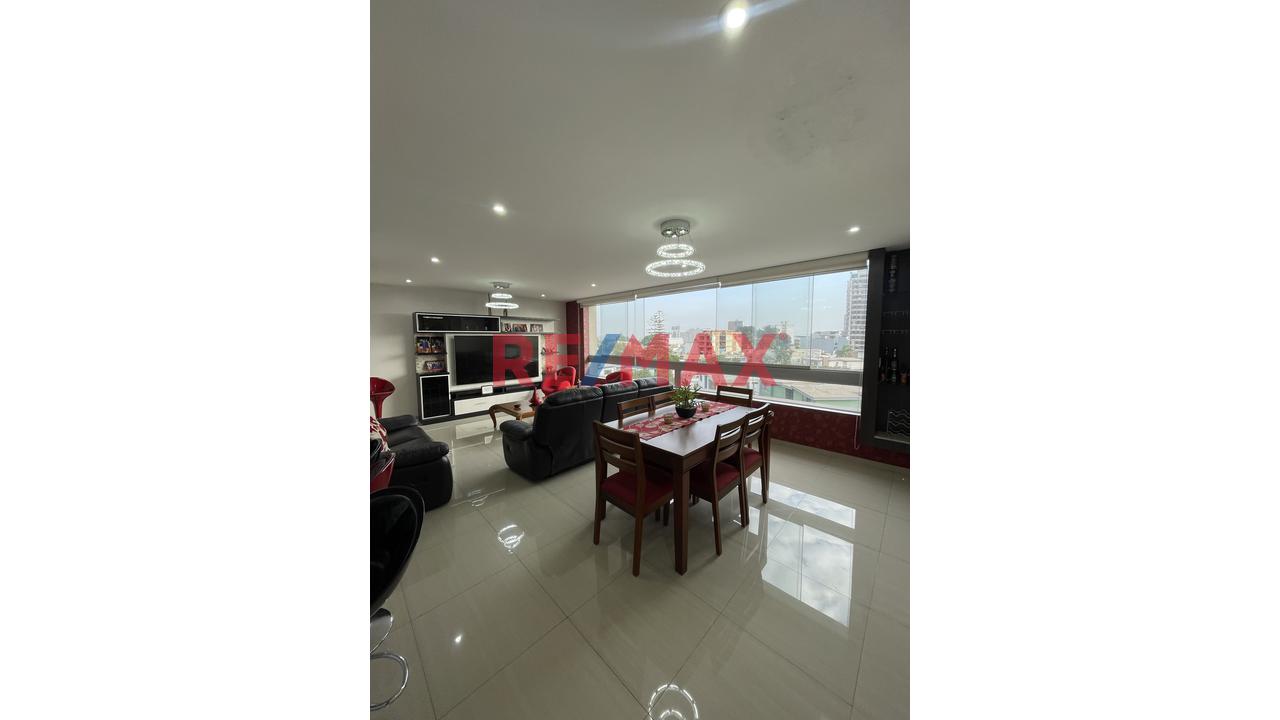 Exquisito Dúplex En Francisco De Cuéllar – Santiago De Surco, Cerca A Colegios Con Piscina Privada — foto 5