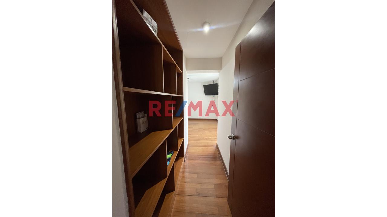 Exquisito Dúplex En Francisco De Cuéllar – Santiago De Surco, Cerca A Colegios Con Piscina Privada — foto 13