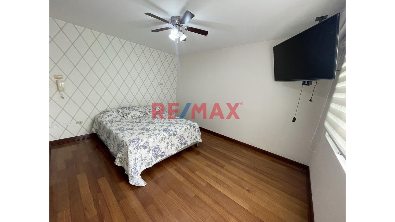 Exquisito Dúplex En Francisco De Cuéllar – Santiago De Surco, Cerca A Colegios Con Piscina Privada — foto 15