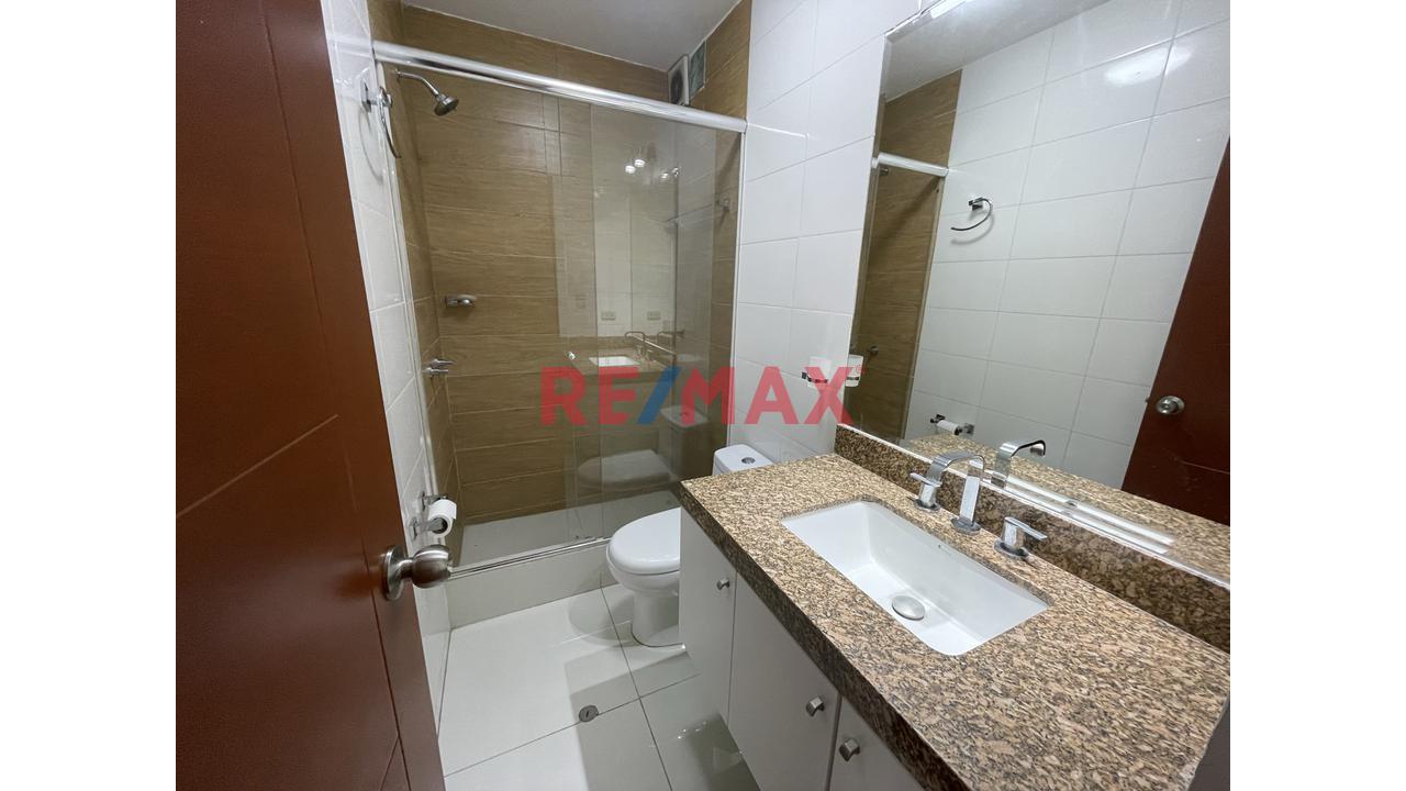 Exquisito Dúplex En Francisco De Cuéllar – Santiago De Surco, Cerca A Colegios Con Piscina Privada — foto 12