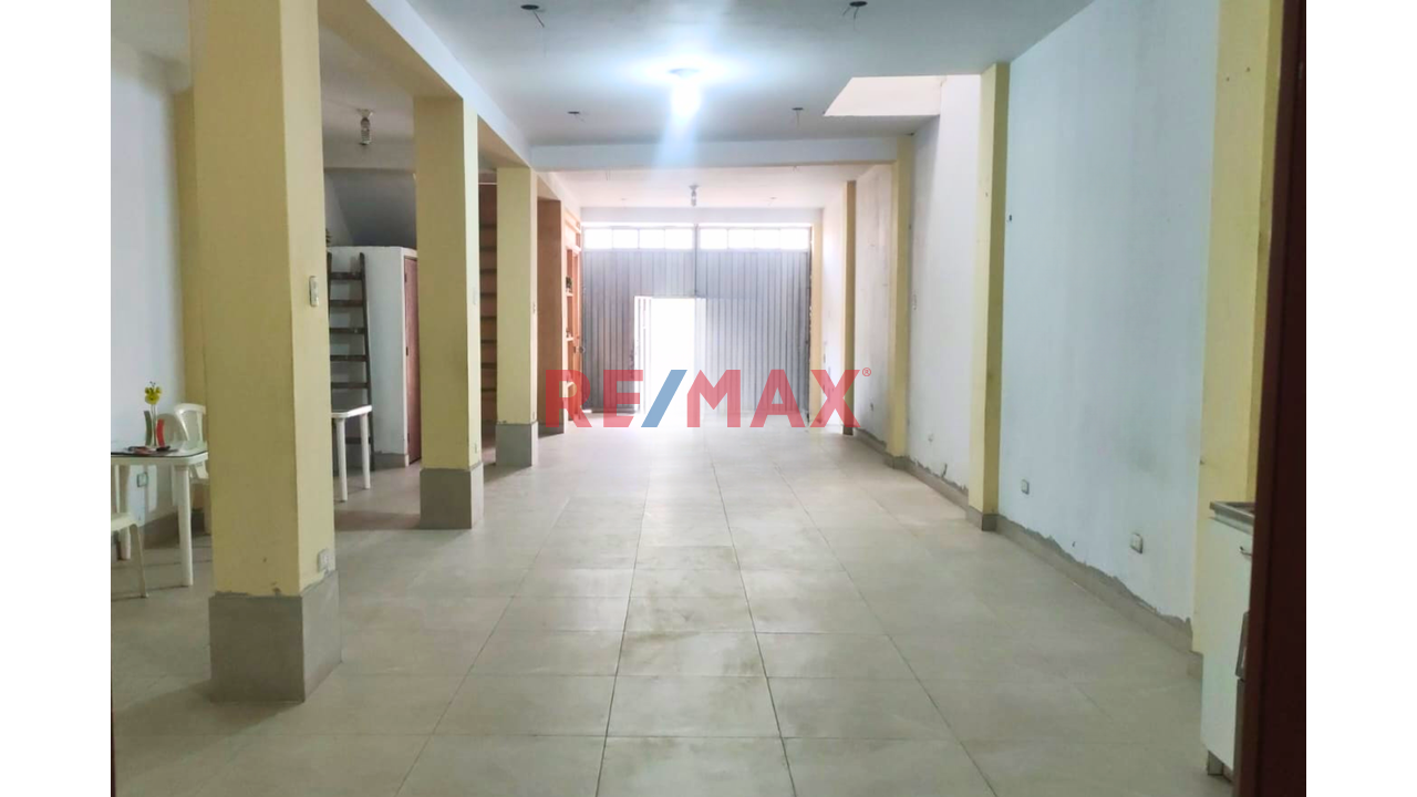 Local Comercial En Comas (Av Sangarara) - 7