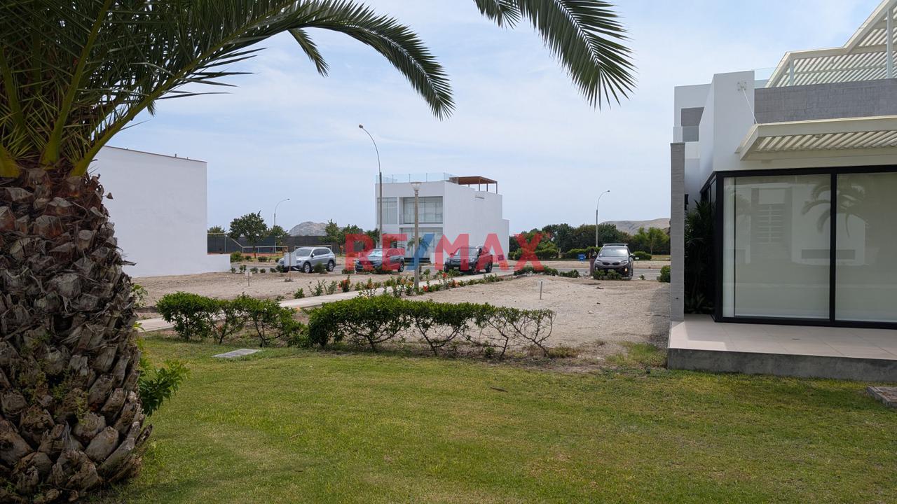 Venta De Terreno Lote En Condominio Playa Coral - 3