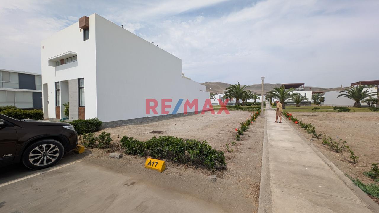 Venta De Terreno Lote En Condominio Playa Coral - 1