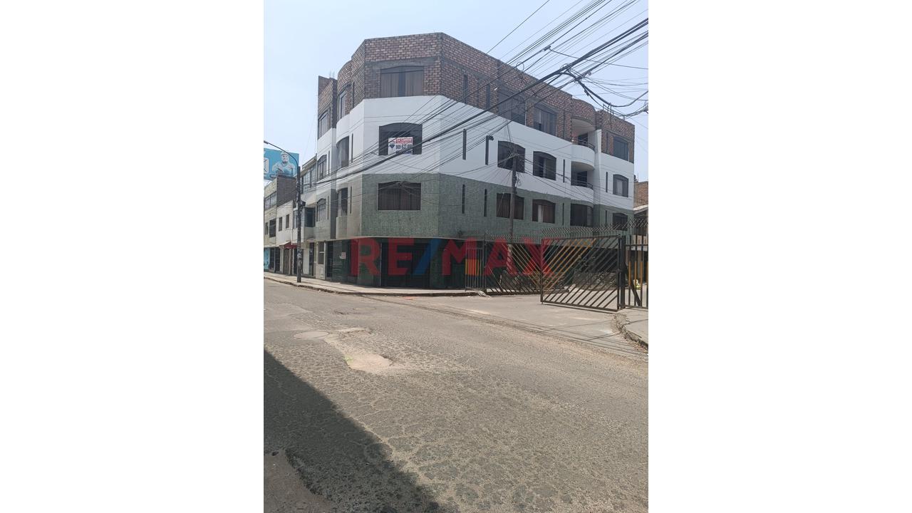 Vendo Piso Completo Con Triple Potencial De Renta En Esquina De Av. Alfredo Mendiola, San Martín De Porres. — foto 14