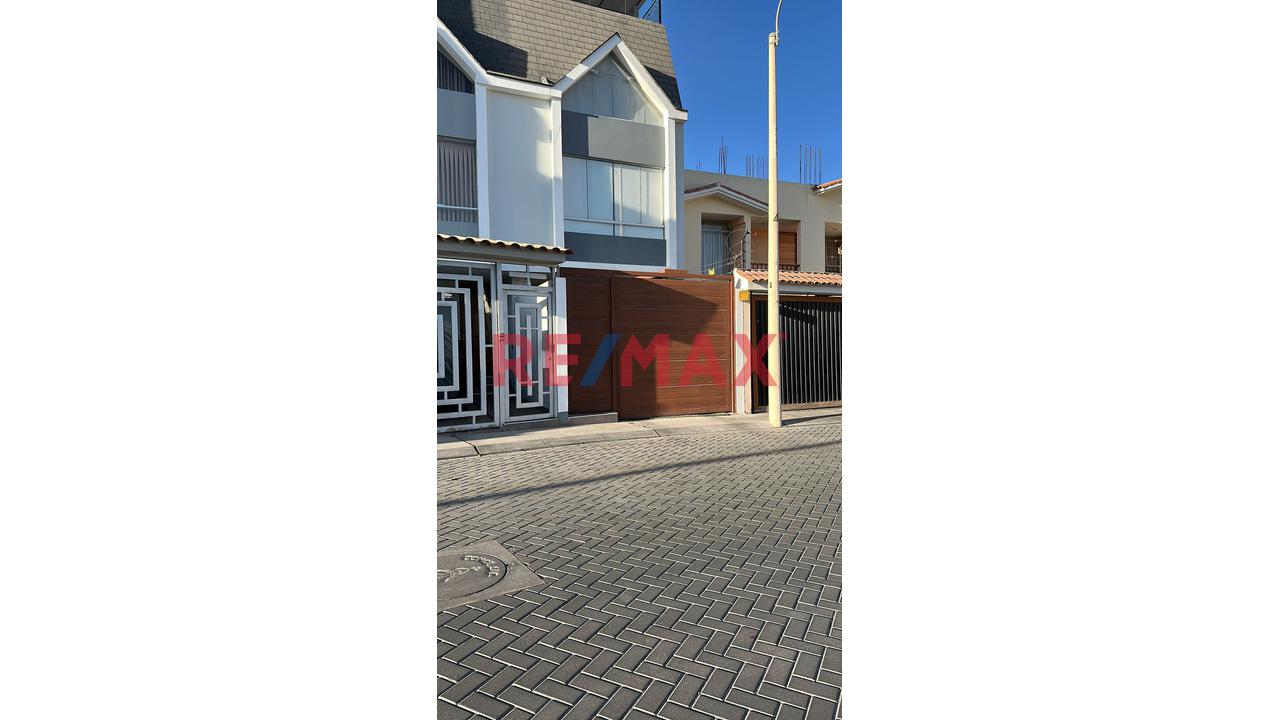 Casa Town House Frente A Parque - 4