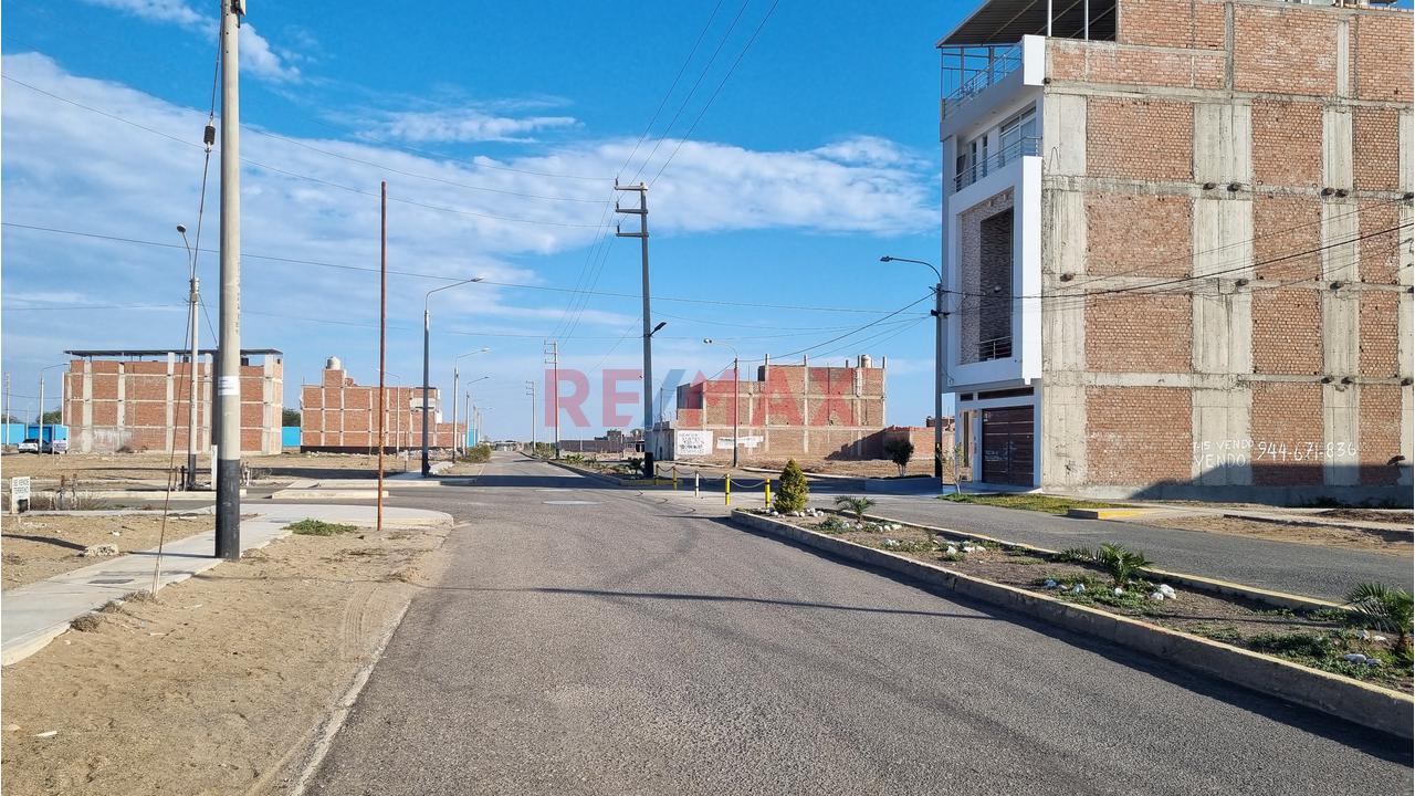 Terreno en Venta ubicado en Urb Los Ficus Ii Etapa Mz B Lote 18 Terreno en Venta ubicado en Urb Los Ficus Ii Etapa Mz B Lote 18